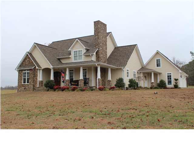 Property Photo: 1442 Dogwood Drive AL 35981