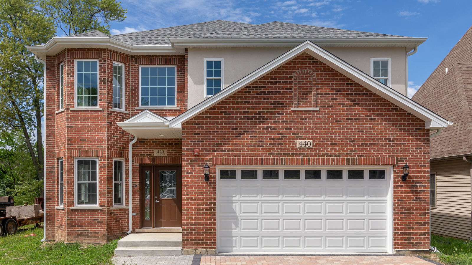 Property Photo:  440 East Armitage Avenue  IL 60101 