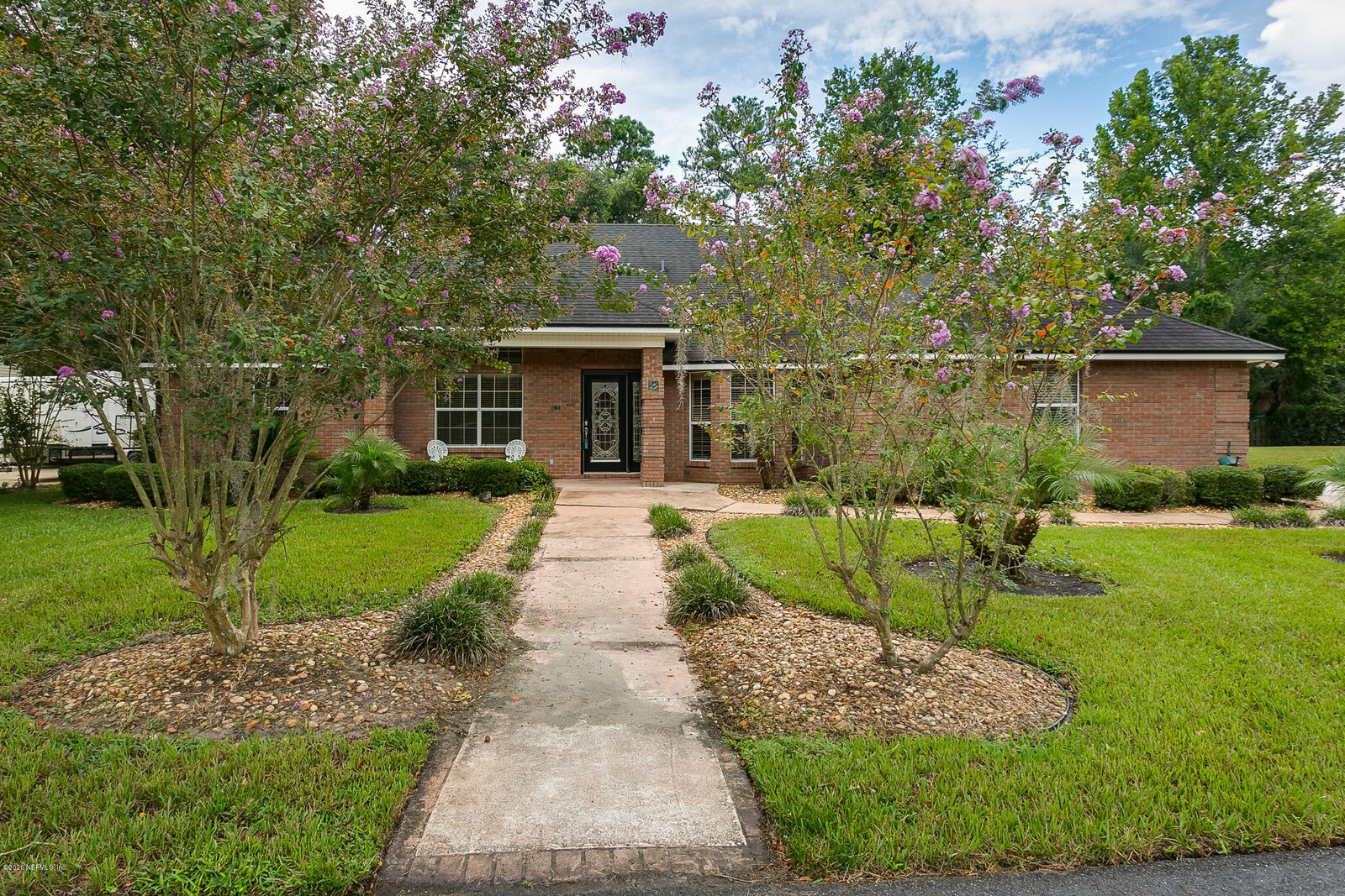 Property Photo:  7631 River Avenue  FL 32003 