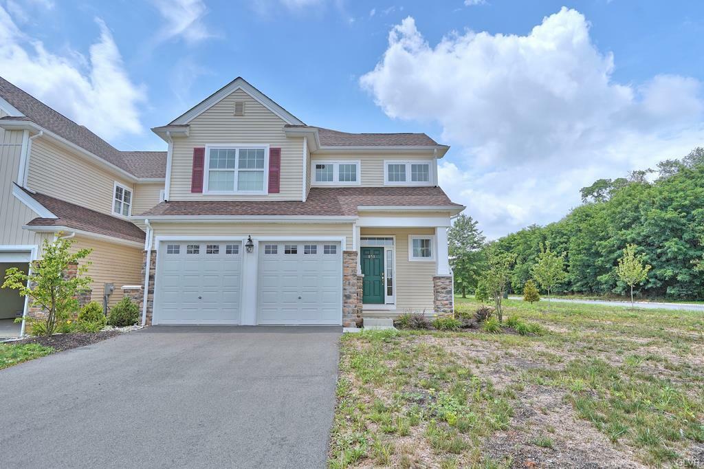 Property Photo:  865 Iron Lane  PA 18040 