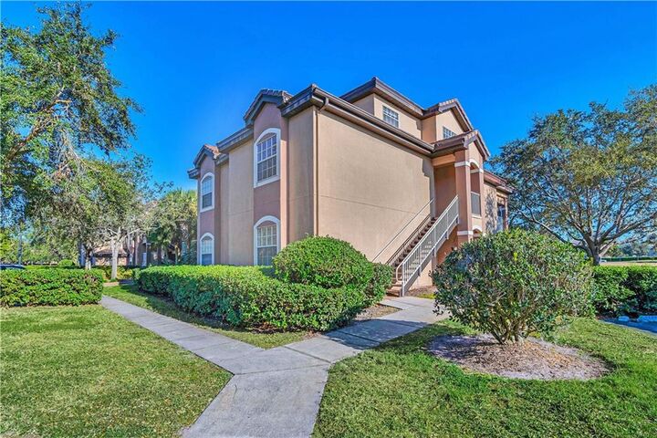 Property Photo: 13815 Fairway Island Drive 1336 FL 32837