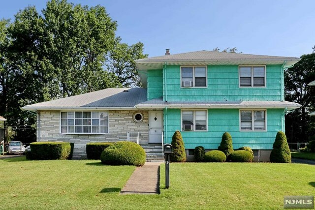 Property Photo:  32 Kinzley Street  NJ 07643 