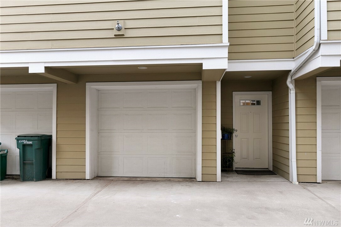 Property Photo:  12019 32nd Ave NE B  WA 98125 