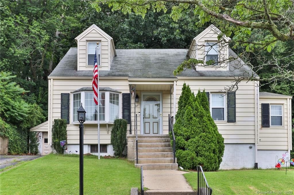 Property Photo:  37 Coppola Terrace  CT 06418 