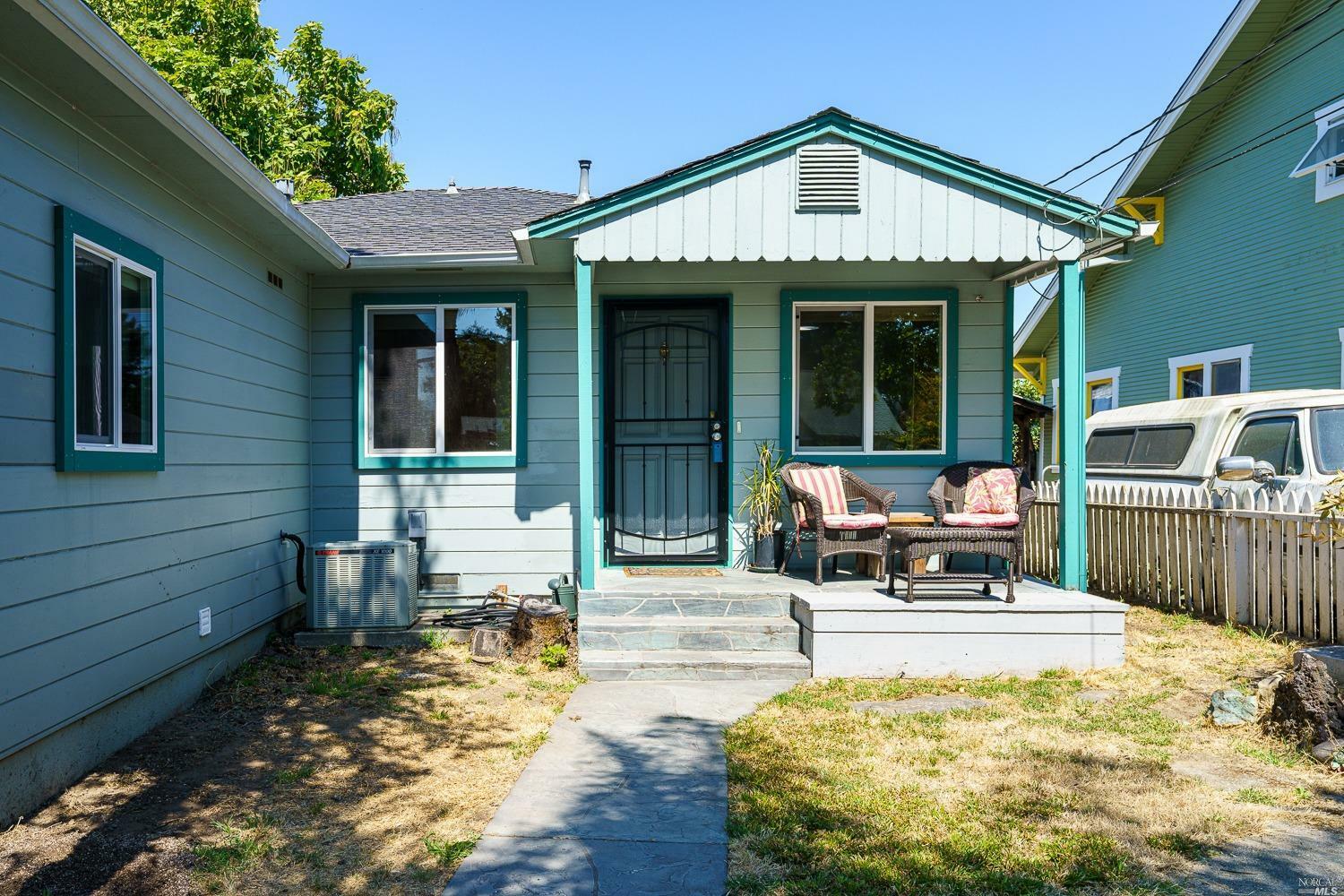 Property Photo:  1006 Rutledge Avenue  CA 95404 