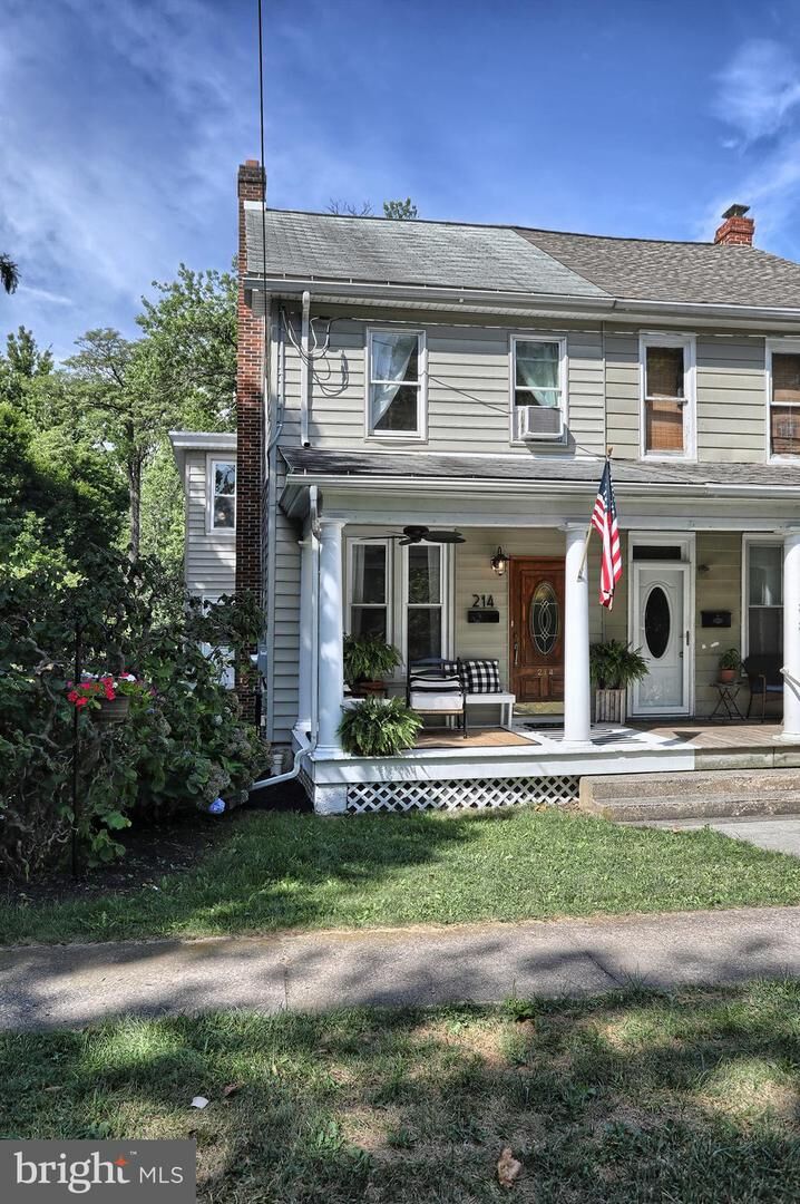 Property Photo: 214 S Mount Joy Street PA 17022