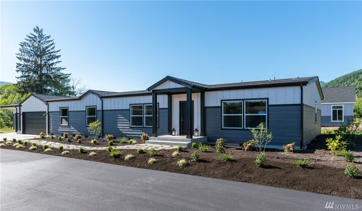 1804  Azure Way  Bellingham WA 98229 photo