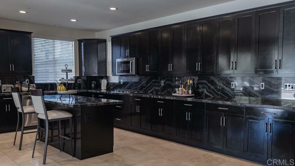 Property Photo: 100 Lion Cir CA 91910