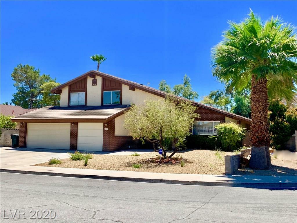 Property Photo:  6205 Sweetbriar Court  NV 89146 