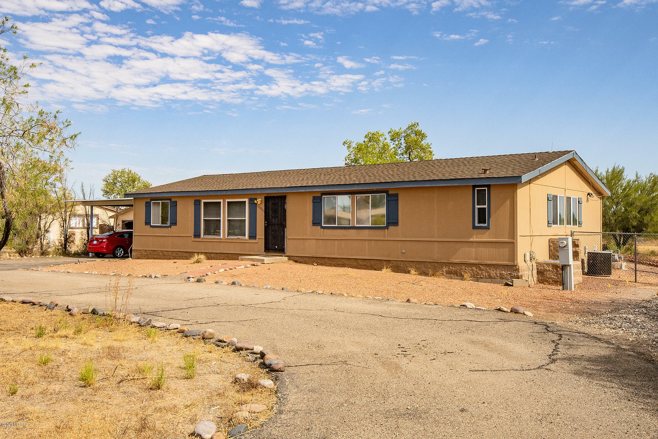 Property Photo:  16800 W Falcon Lane  AZ 85653 