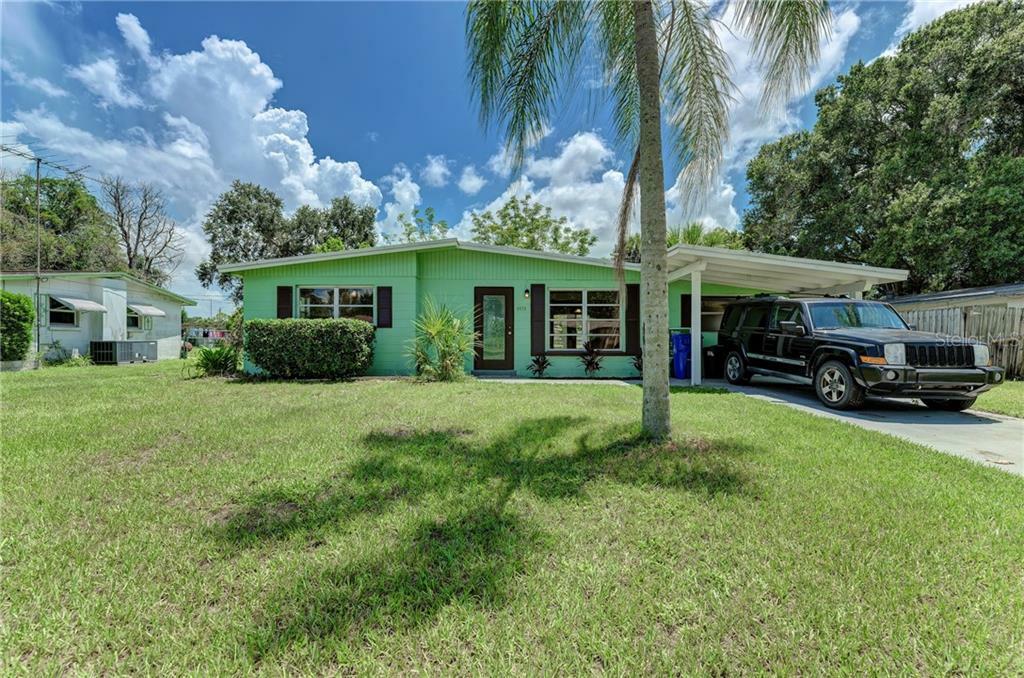 Property Photo:  4424 55th Avenue Drive E  FL 34203 