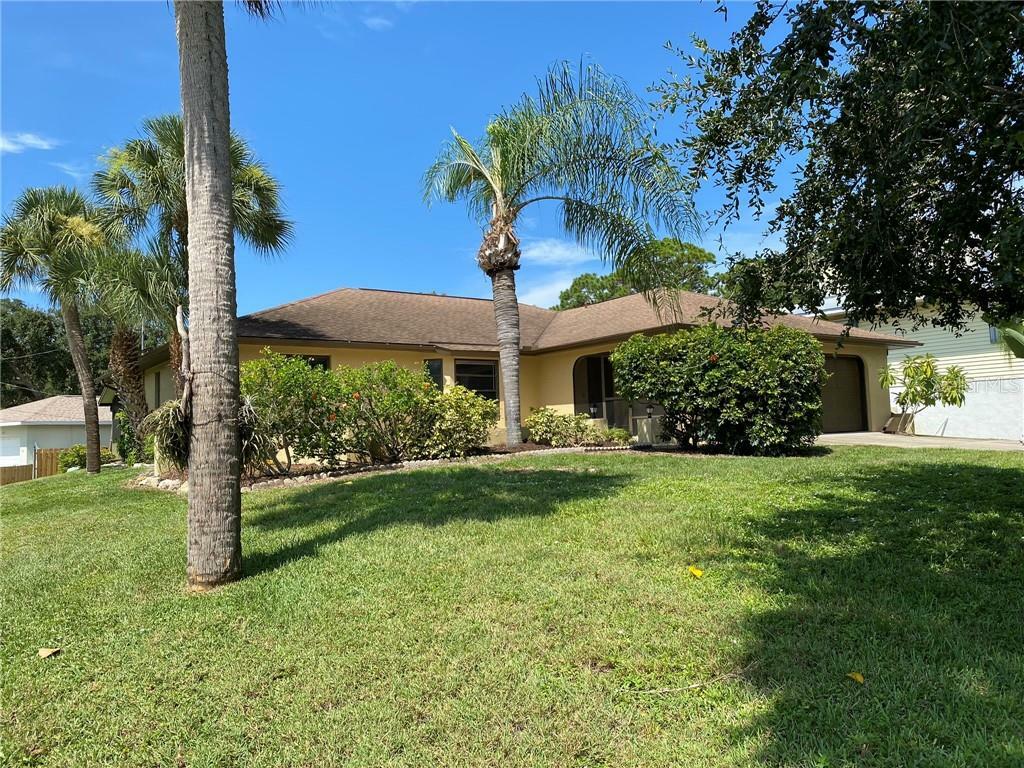 Property Photo:  408 Bay Point Avenue  FL 34275 