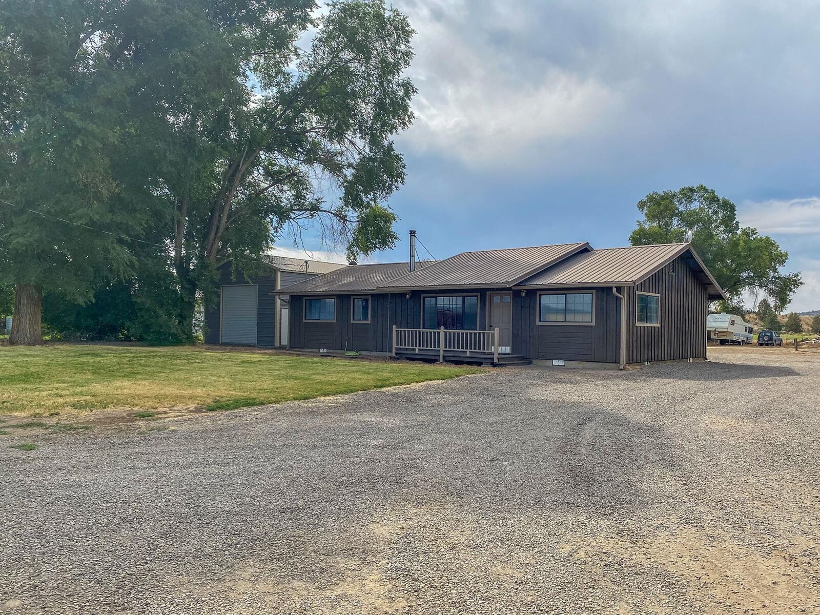 Property Photo: 2602 NW Brookfield Court OR 97754