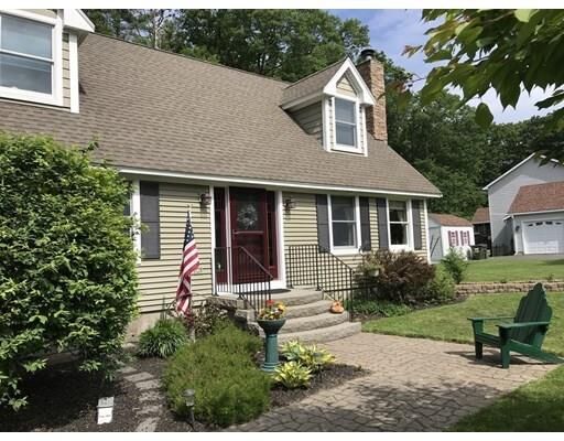 Property Photo:  4 Hillside Road  MA 01749 