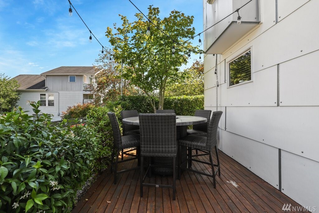 Property Photo: 2404 S Grand Street WA 98144