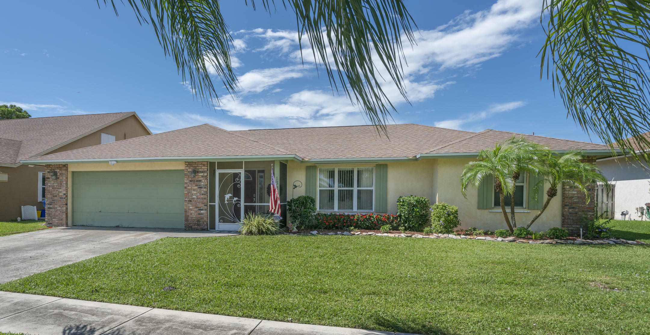 Property Photo:  1324 Tradewinds Way  FL 33462 