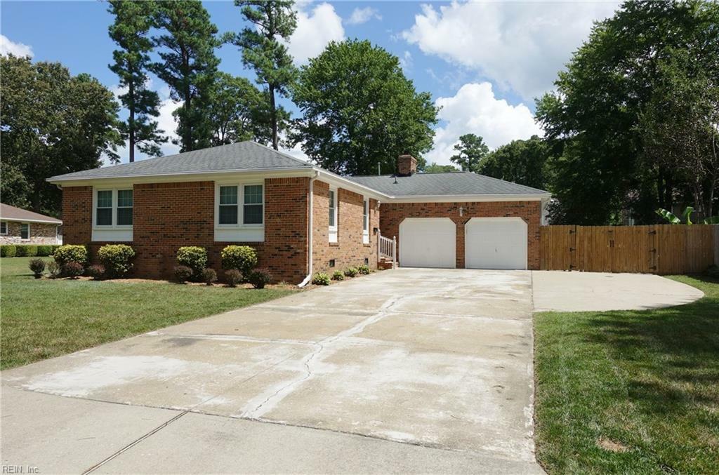 Property Photo:  54 Magna Carta Drive  VA 23608 