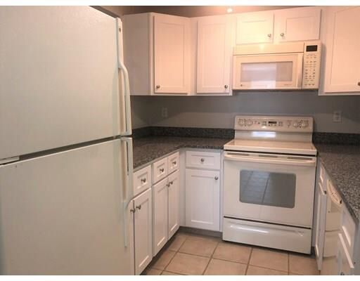 Property Photo: 44 Elm St 302 MA 01609