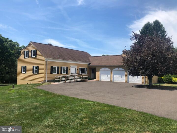 1160 Highwoods Drive  Jamison PA 18929 photo