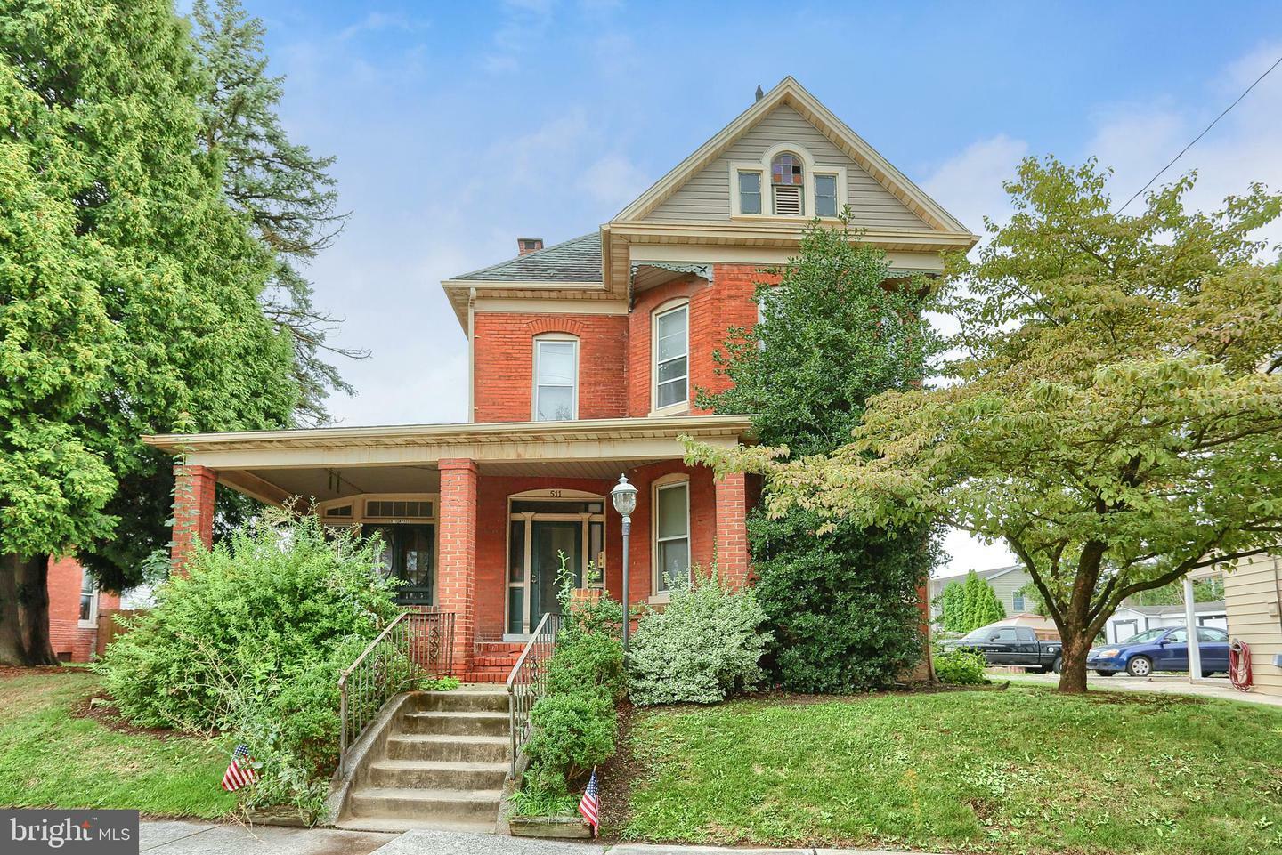 Property Photo: 511 York Street PA 17331