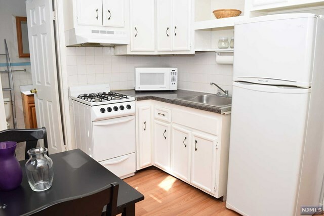 Property Photo:  501 North 5th Street 1R  NJ 07029 