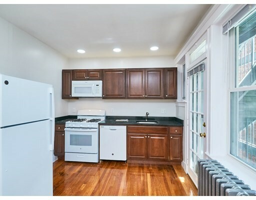 Property Photo: 120 Salem Street 10 MA 02148