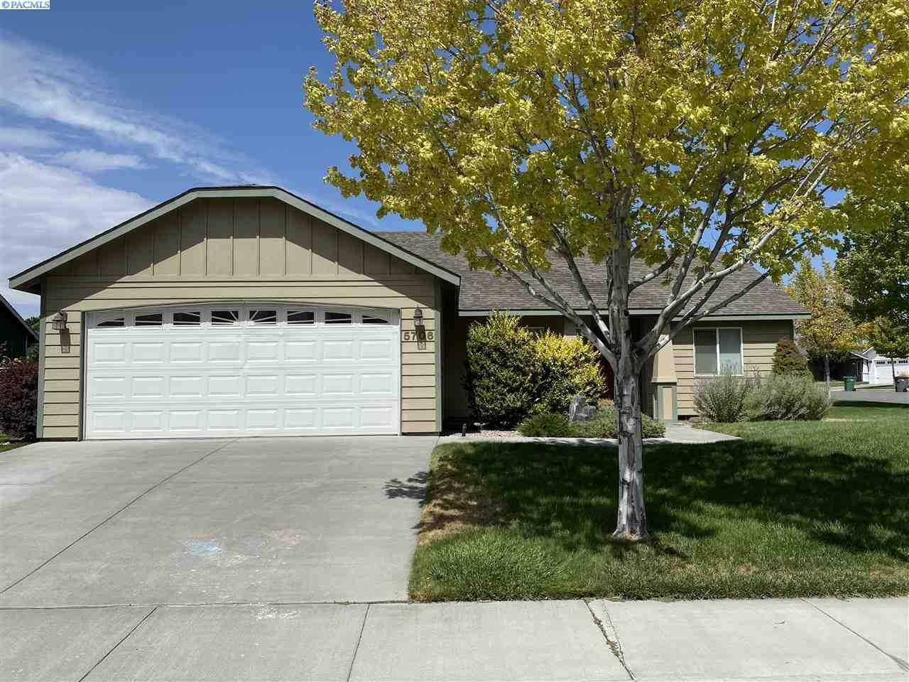 Property Photo:  5706 W 11th Pl  WA 99338 