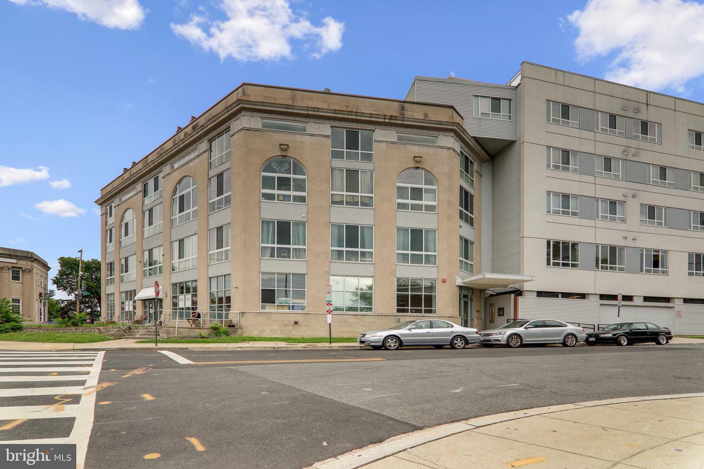 Property Photo:  5885 Colorado Avenue NW 101  DC 20011 