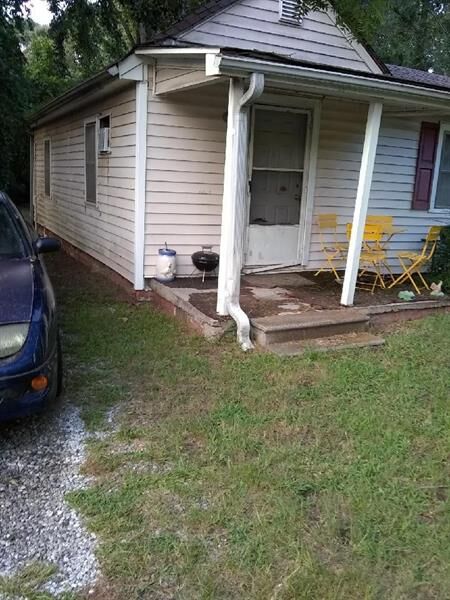 Property Photo:  910 Malcolm Street SE  GA 30012 