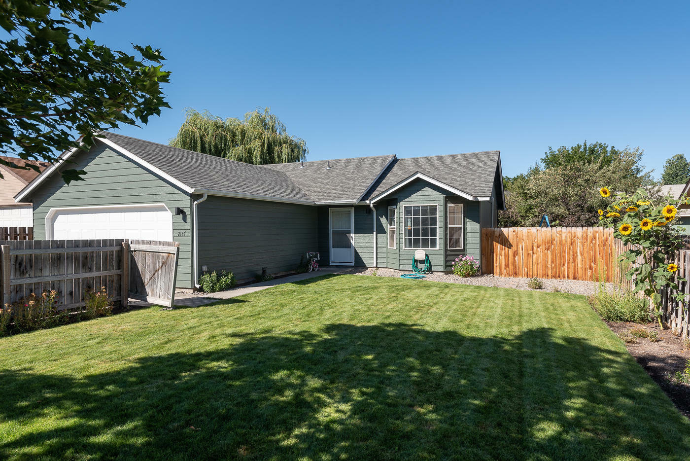 Property Photo:  2147 SW 29th Street  OR 97756 