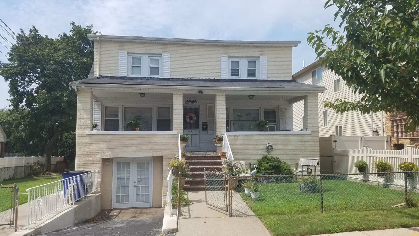 Property Photo:  166 Jerome Avenue  NY 10305 