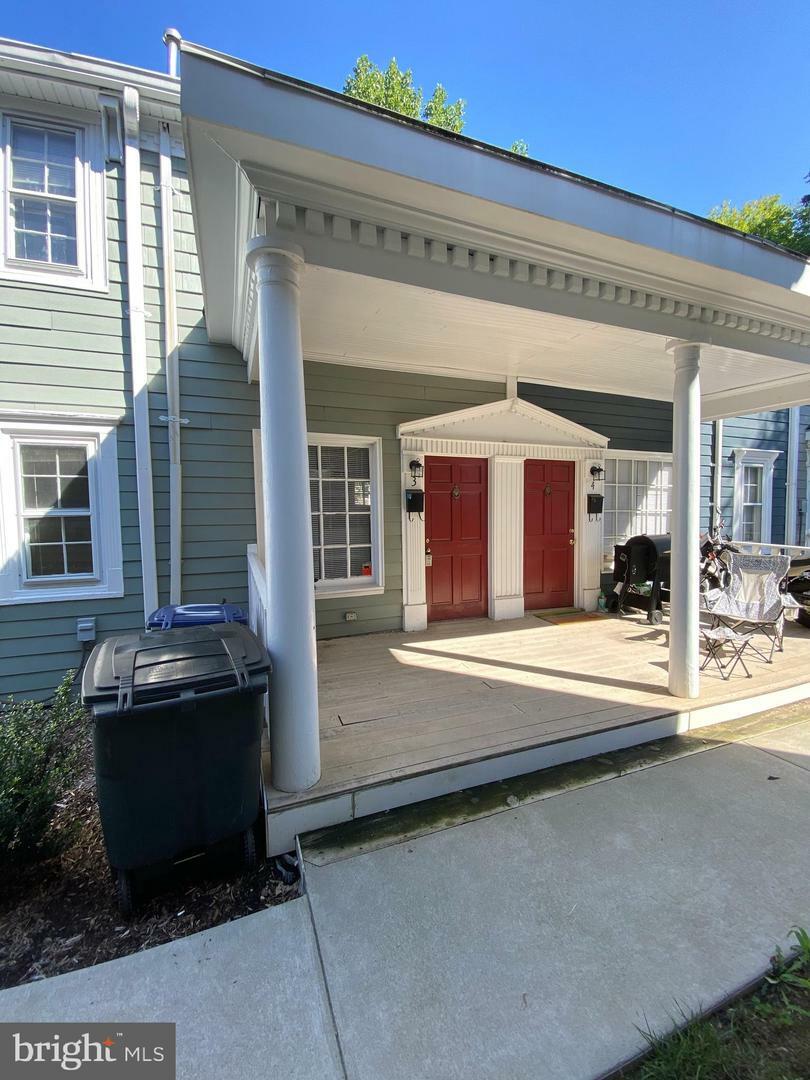 Property Photo:  1409 Charles Street 3  VA 22401 