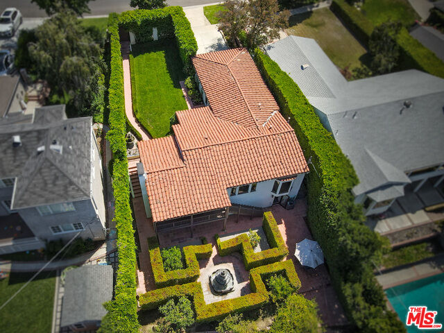 Property Photo:  13835 Valley Vista Blvd  CA 91423 