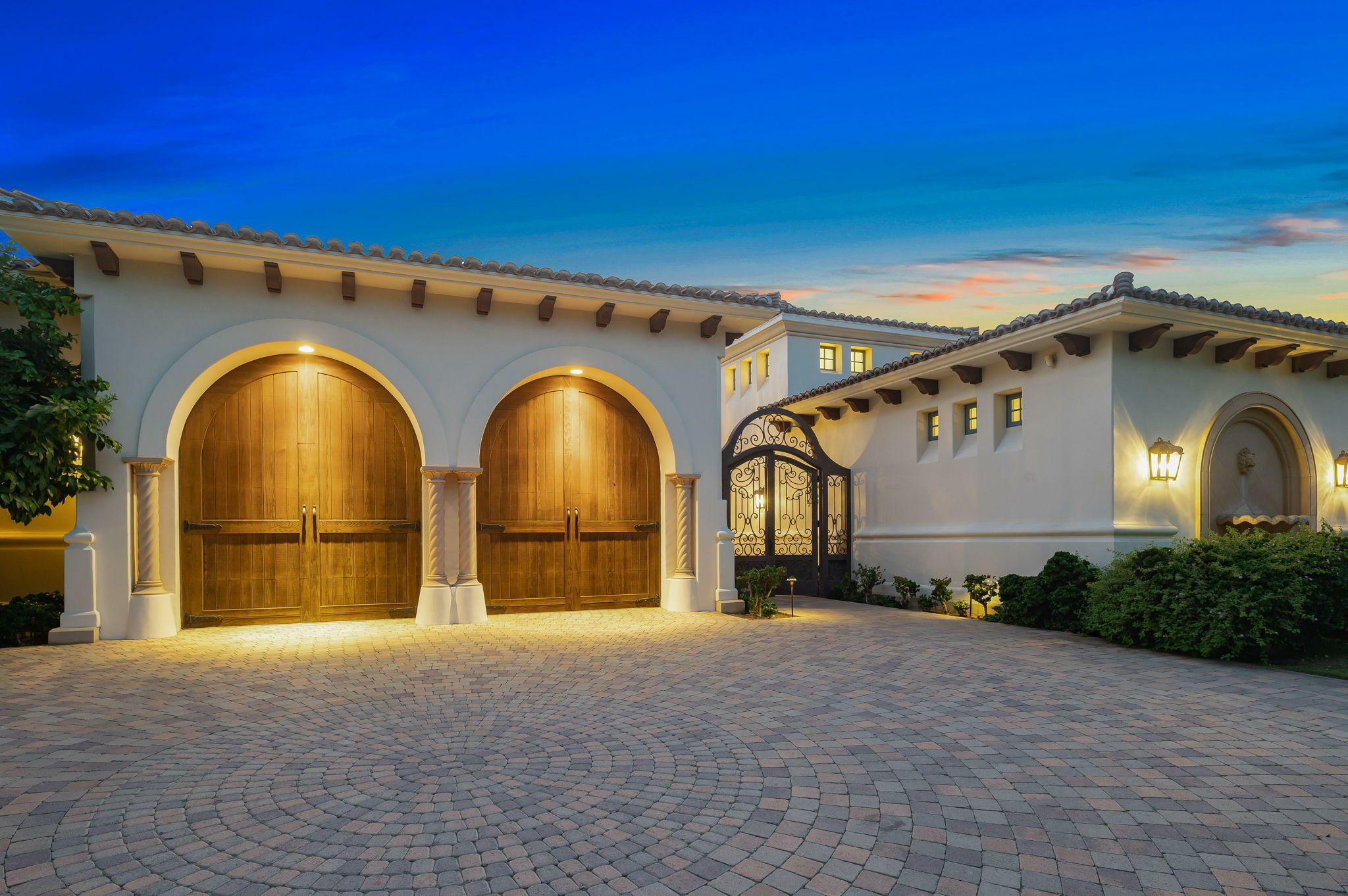 Property Photo: 53635 Via Mallorca CA 92253