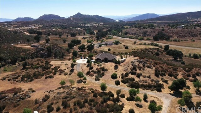 Property Photo:  39585 Stirrup Road  CA 92592 