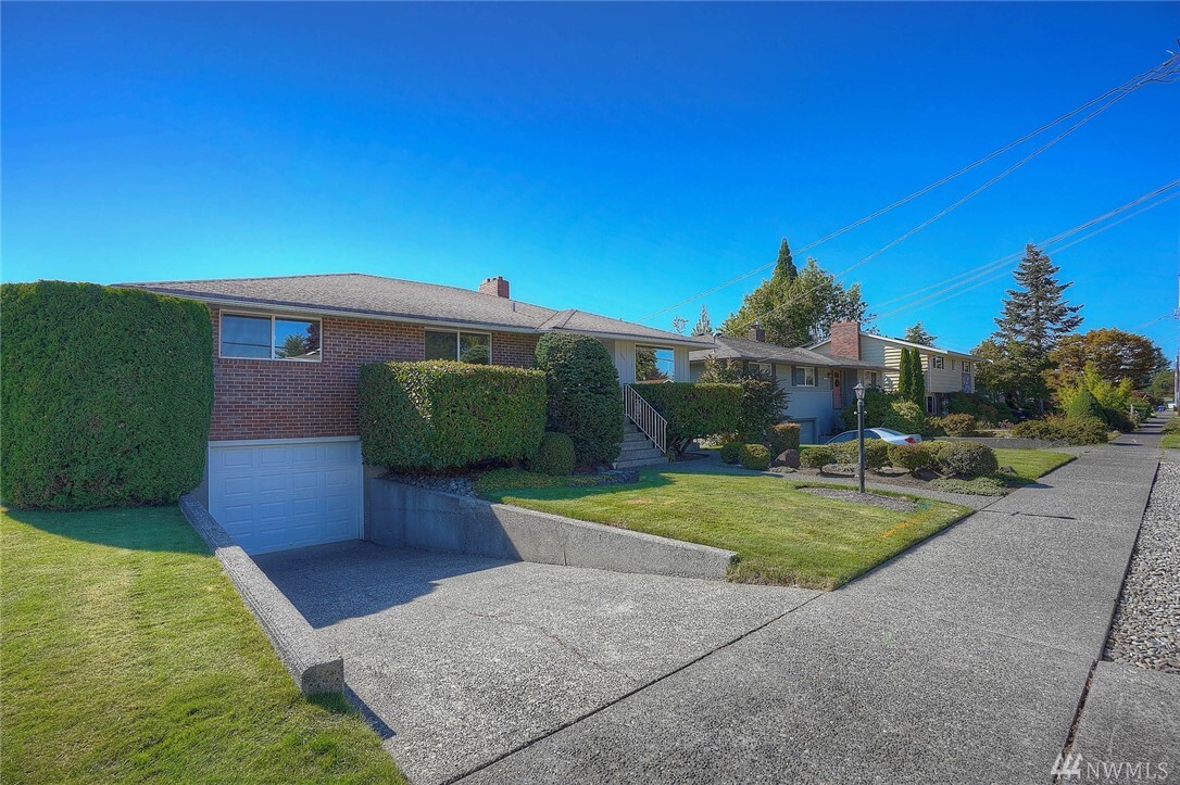 Property Photo: 1824 N Mildred Street WA 98406