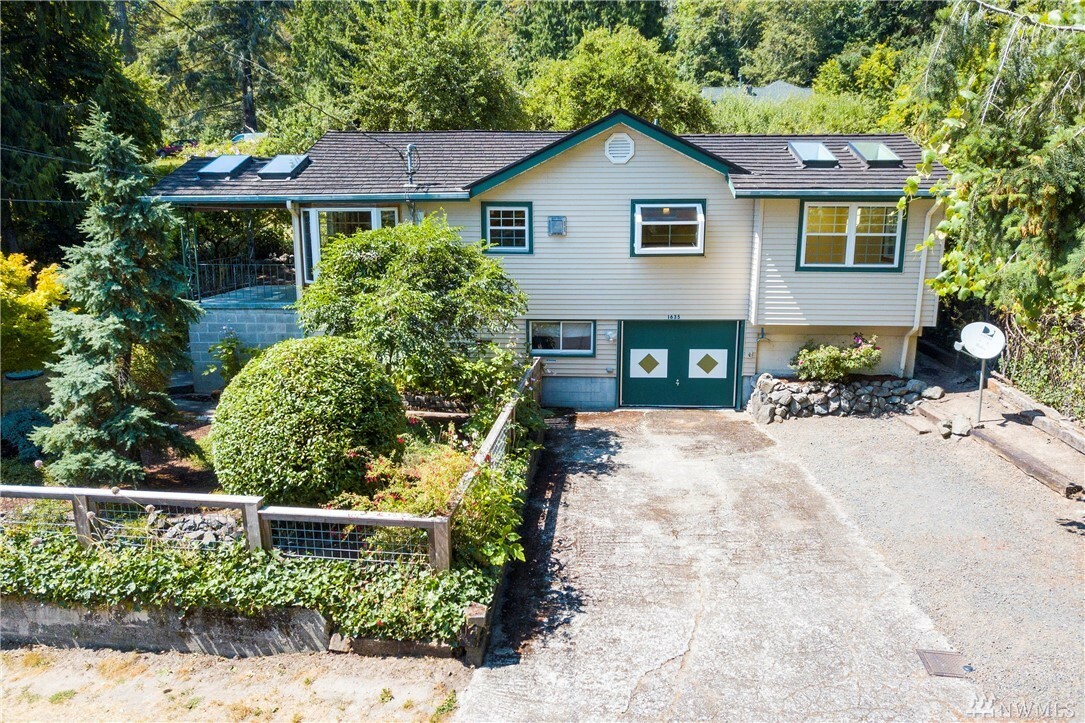 Property Photo: 1635 Jacobsen Boulevard WA 98310