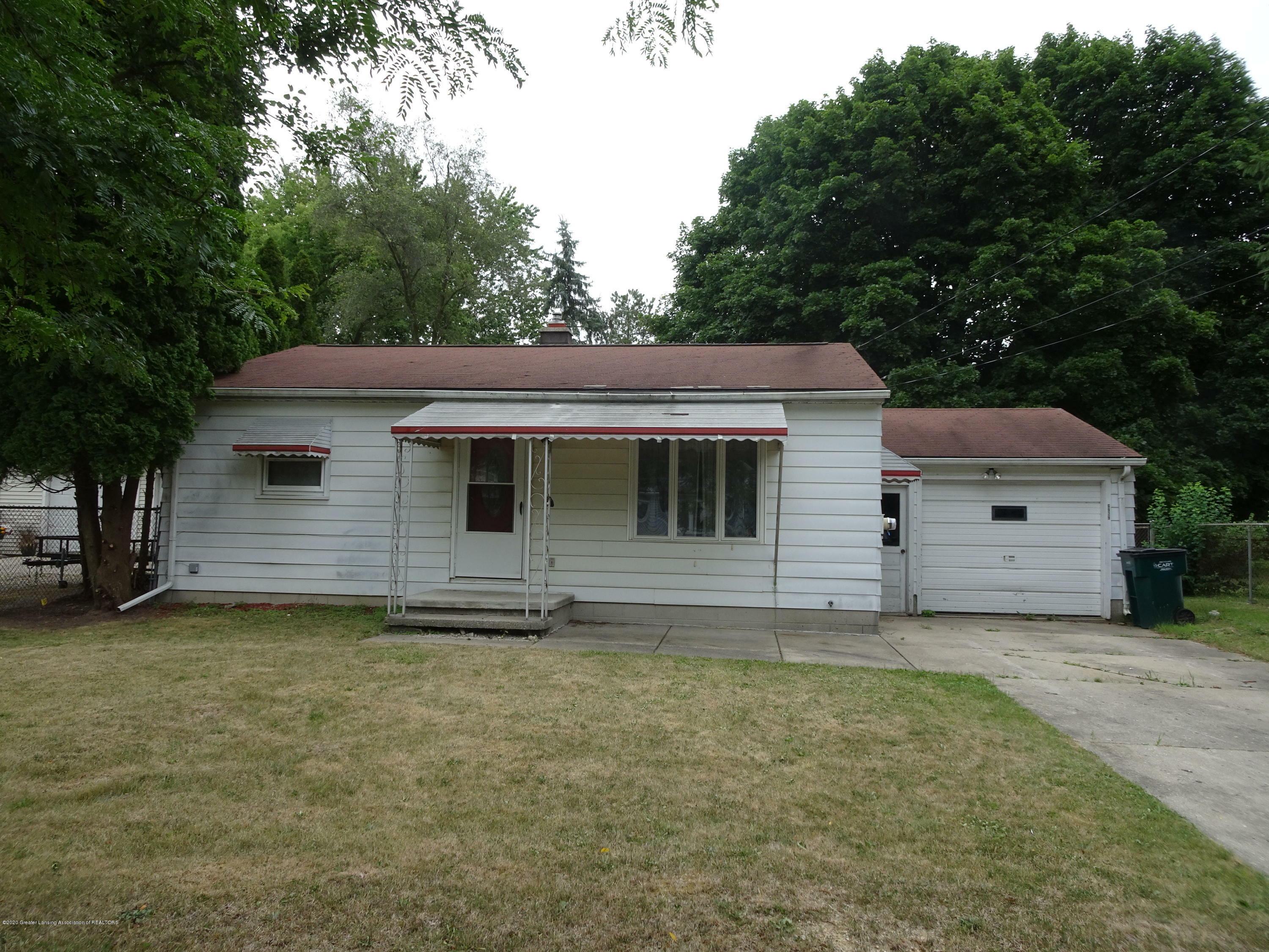 Property Photo:  6929 Vernson Drive  MI 48911 