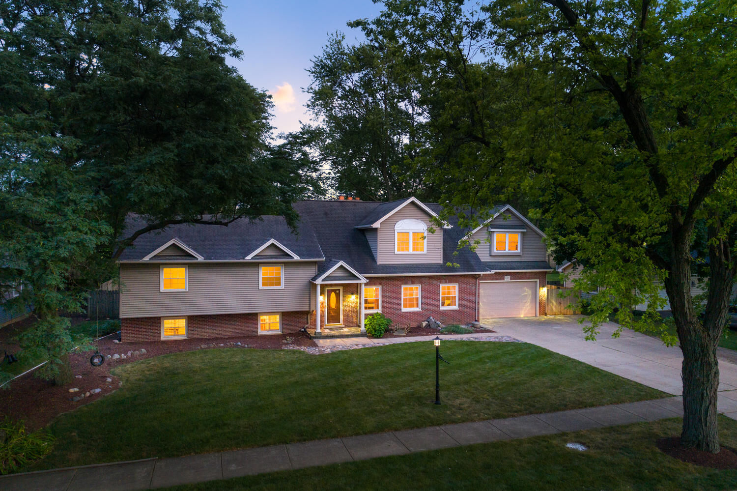 Property Photo: 25W273 Concord Road IL 60540