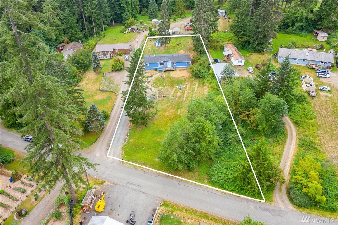 Property Photo:  19457 324th Ave NE  WA 98019 