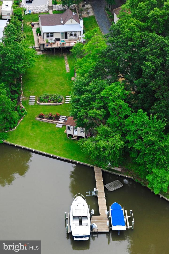Property Photo: 8026 Forest Glen Drive MD 21122