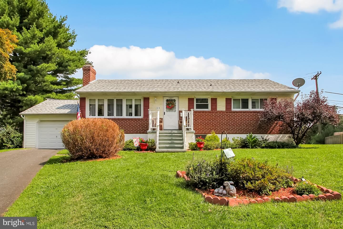 Property Photo:  104 Dublin Court  MD 21014 