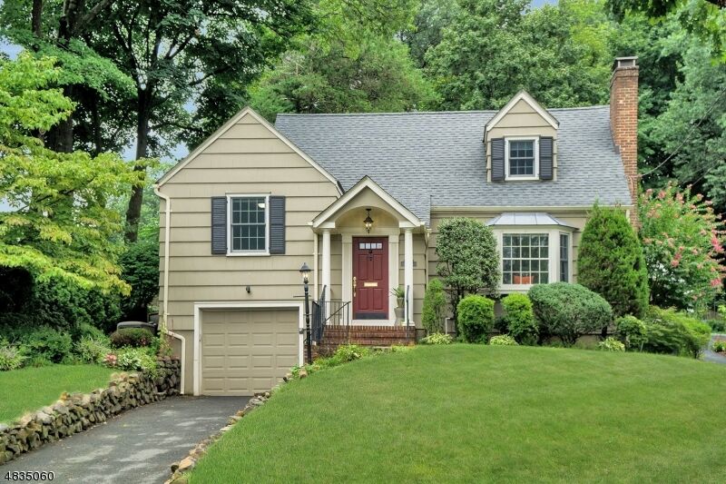 Property Photo: 711 Crescent Pky NJ 07090