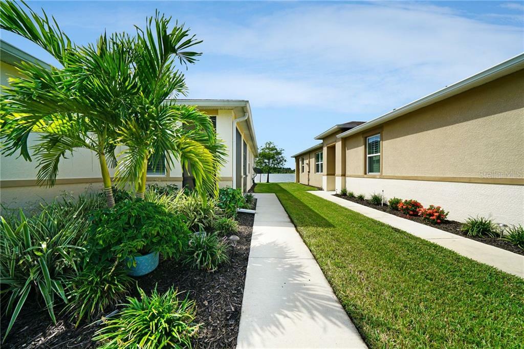 Property Photo:  8845 Tuscany Isles Drive  FL 33950 