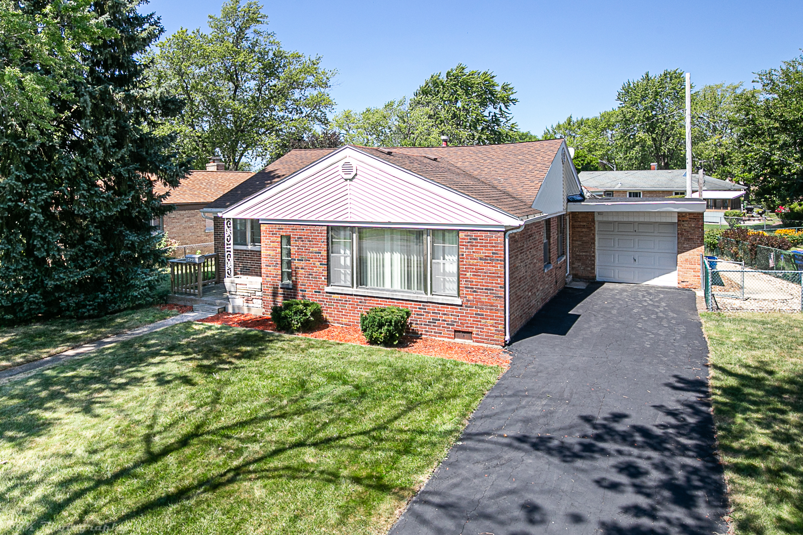 Property Photo:  4120 West Arnold Place  IL 60453 