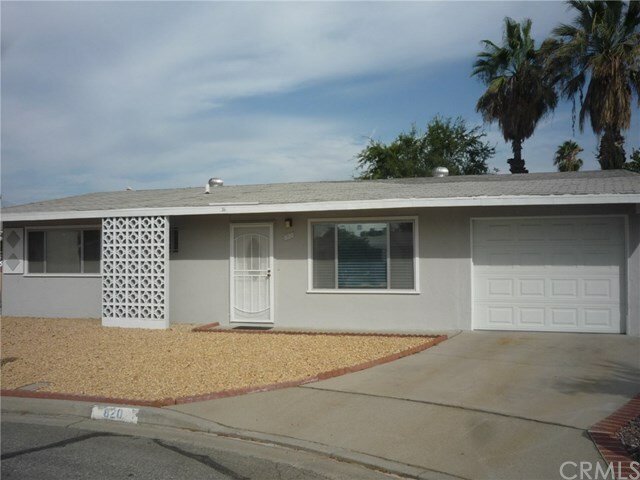 Property Photo:  820 S Alessandro Street  CA 92543 