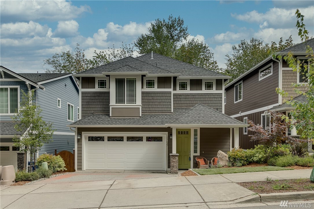 Property Photo: 17627 3rd Ave SE WA 98012
