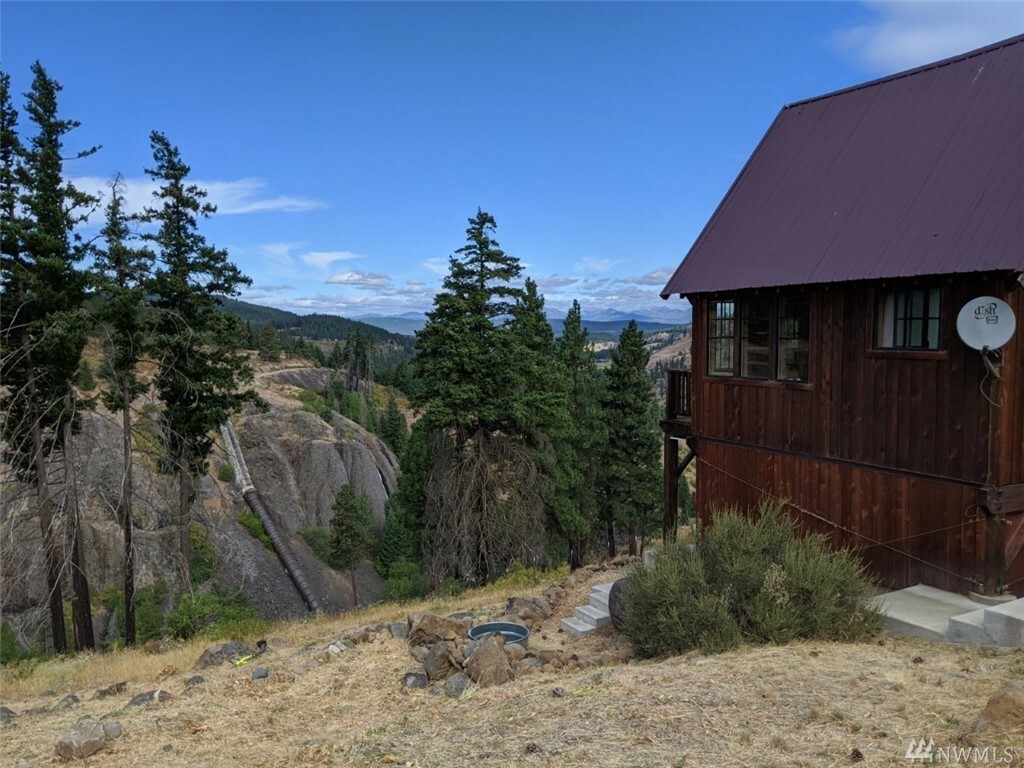 Property Photo:  571 Morrison Canyon Lane  WA 98922 