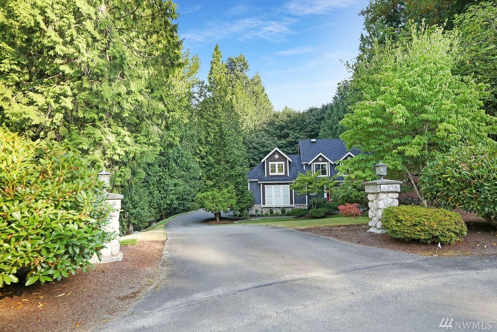 Property Photo: 6325 285th Ct NE WA 98014