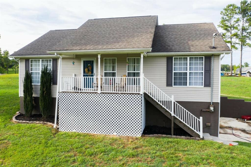 Property Photo:  211 County Road 299  TN 37874 